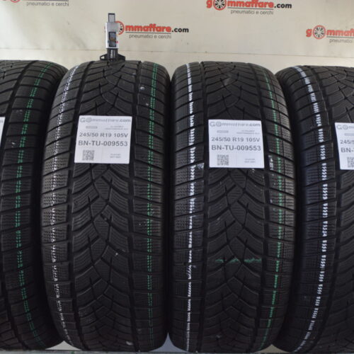 Goodyear - ULTRAGRIP PERFORMANCE SUV Invernali 245/50 R19 105V