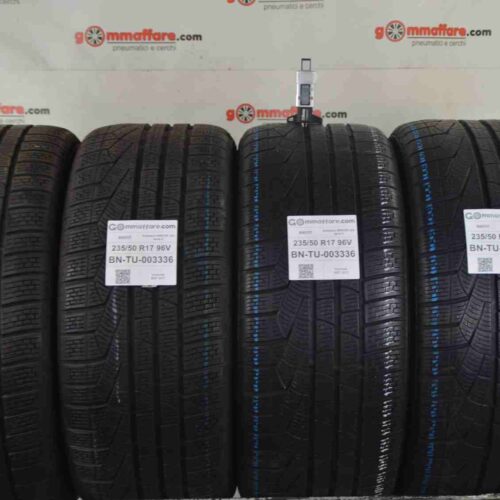 Pirelli - Sottozero WINTER 240 serie II Invernali 235/50 R17 96V