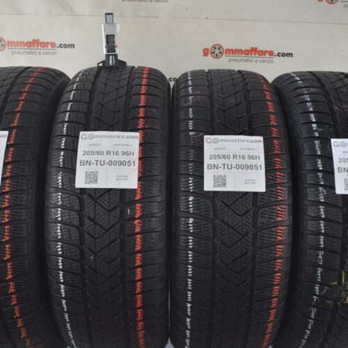 Pirelli - SOTTOZERO 3 Invernali 205/60 R16 96H