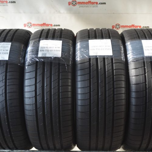 Goodyear - EFFICIENT GRIP PERFORMANCE 2 *BMW Estivi 225/55 R17 97W