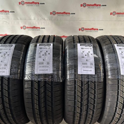 Goodyear - EAGLE LS2 RUNFLAT 4 Stagioni 235/45 R19 95H