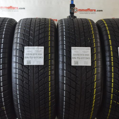 Bridgestone - BLIZZAK LM001 RUNFLAT Invernali 225/50 R18 95H