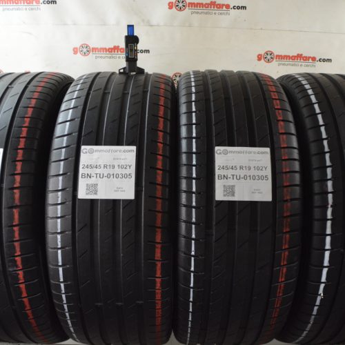 Kumho Tire - ECSTA ps71 Estivi 245/45 R19 102Y