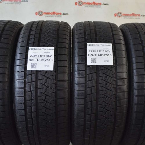 Triangle - SNOWLINK Invernali 225/45 R18 95V