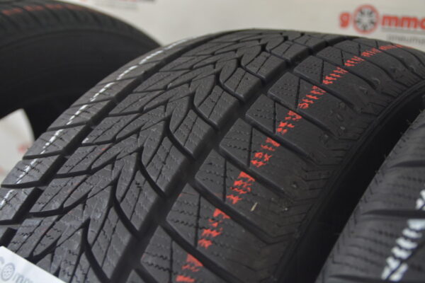 FROSTRACK UHP Invernali 235/45 R19 99V - immagine 2