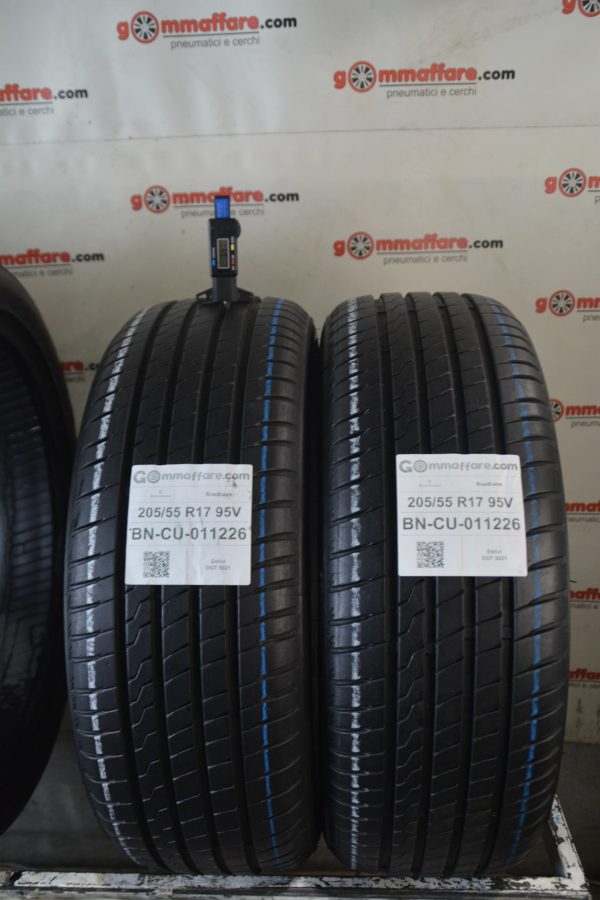 Roadhawk Estivi 205/55 R17 95V