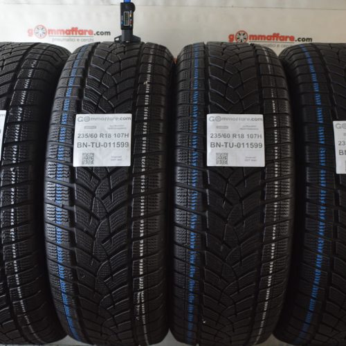 Goodyear - ULTRAGRIP PERFORMANCE Invernali 235/60 R18 107H