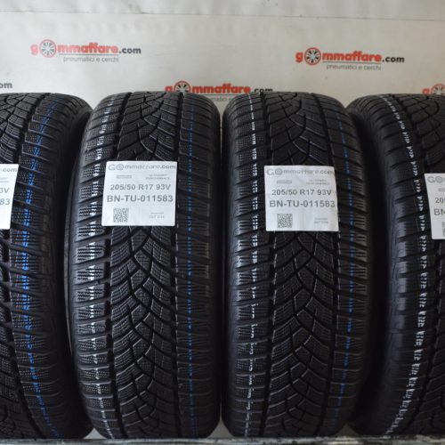 Goodyear - ULTRAGRIP PERFORMANCE Invernali 205/50 R17 93V