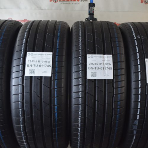 Hankook - Ventus s1 evo3 Estivi 225/45 R19 96W