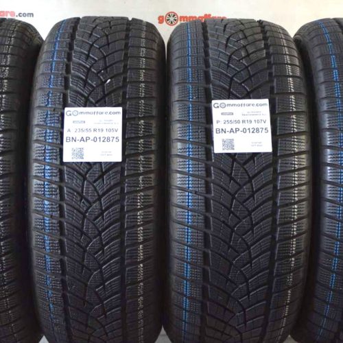 Goodyear - ULTRAGRIP PERFORMANCE SUV Invernali 235/55 R19 105V