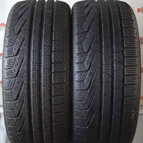 Pirelli - SOTTOZERO w240 AR Invernali 245/35 R19 93V