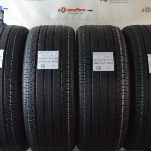 Michelin - LATITUDE TOUR HP J LR M+S 4 Stagioni 265/45 R21 104W