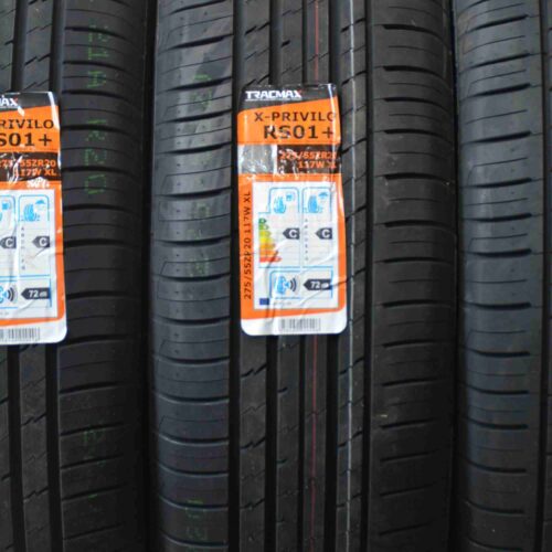 Tracmax - X Privilo RS-01 + XL Estivi 275/55 R20 117W