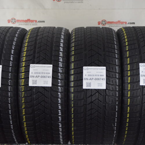 Pirelli - Pirelli SOTTOZERO 3 runflat Invernali 225/40 R19 93H