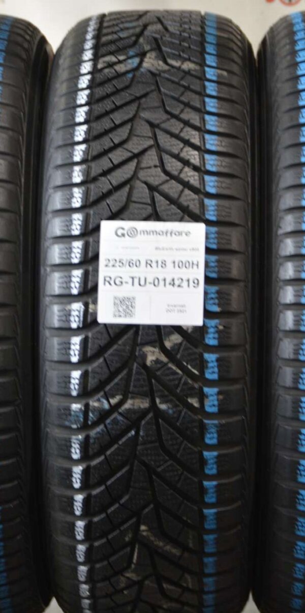 Yokohama BluEarth winter v905 Invernali 225/60 R18 100H - immagine 3