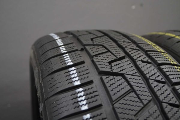 Aplus A702 Invernali 235/50 R19 103V - immagine 4
