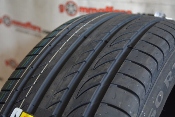Pirelli Powergy XL Estivi 225/50 R18 99W - immagine 2